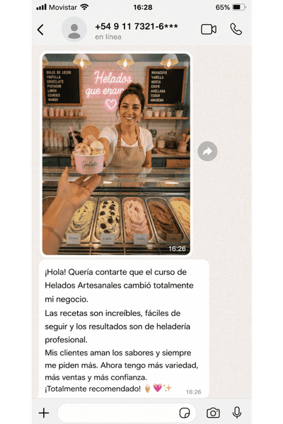 Mensaje de una heladera artesanal con vitrina de sabores