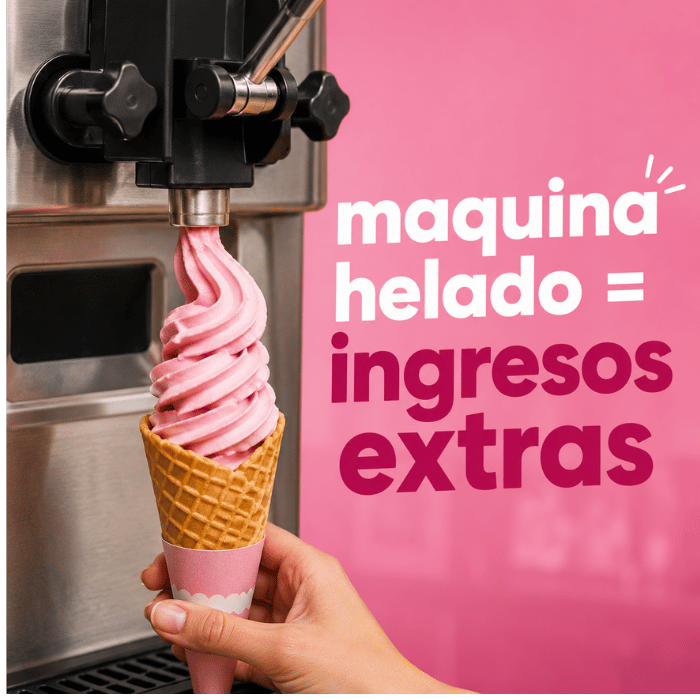 Máquina heladera Ninja CREAMi sirviendo un helado cremoso de fresa
